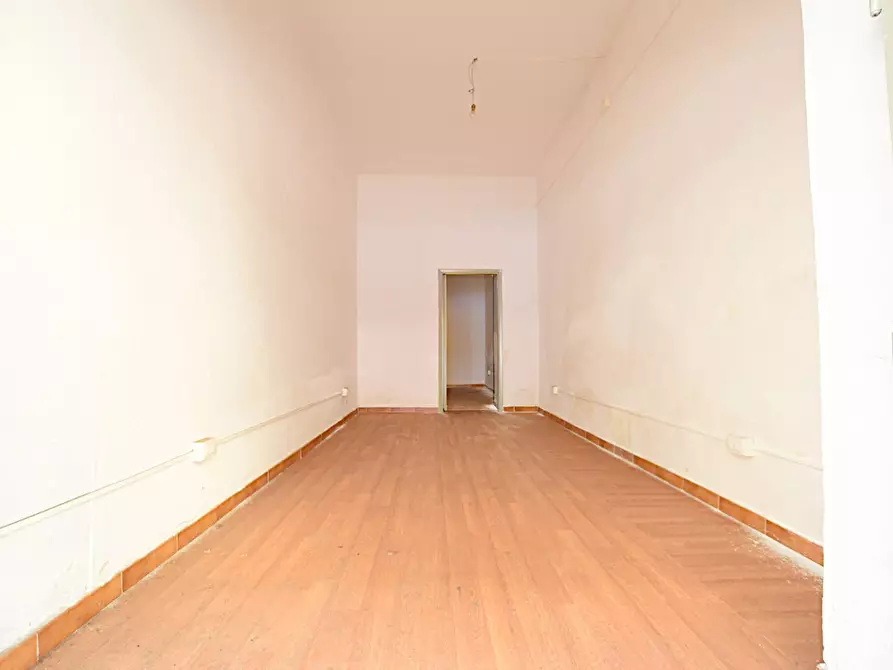 Immagine 3 di Locale commerciale in vendita  in DIAZ 15 E a Sassari