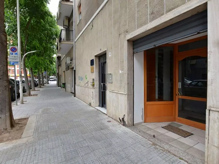 Immagine 2 di Locale commerciale in affitto  in Napoli 78 a Sassari