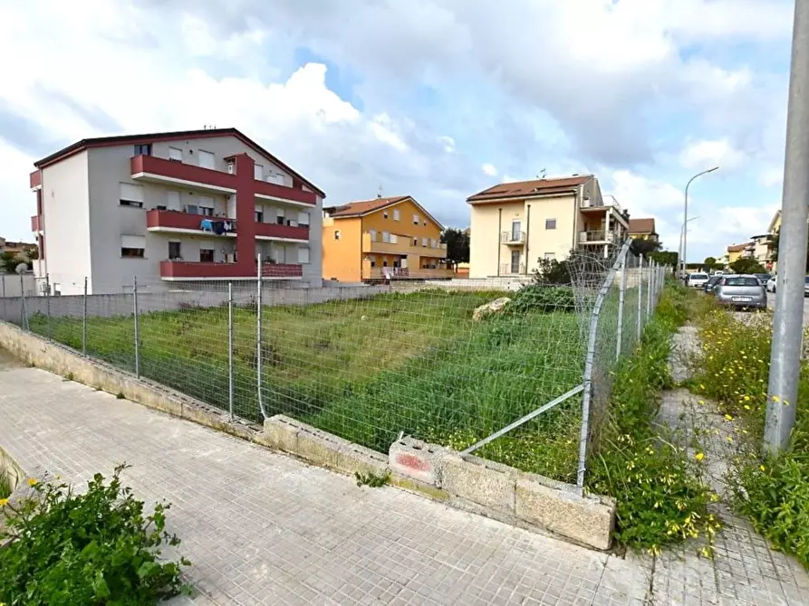 Immagine 1 di Terreno residenziale in vendita  in Rosa Luxemburg a Banari
