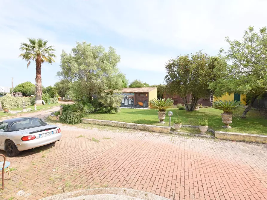 Immagine 54 di Villa in vendita  in SP 132 LA CRUCCA 43, a Sassari