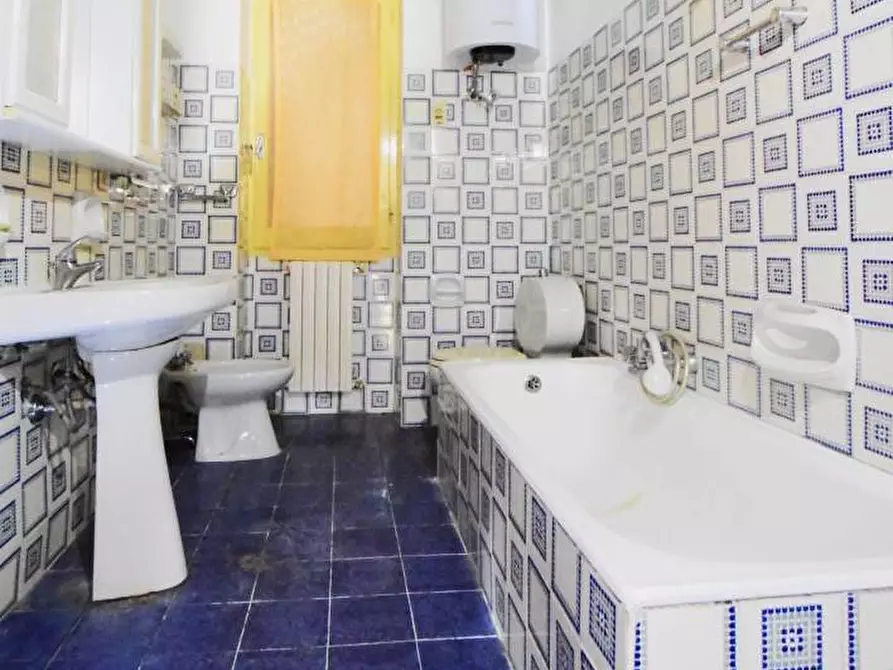 Immagine 13 di Appartamento in vendita  in via Logudoro 7 a Ploaghe