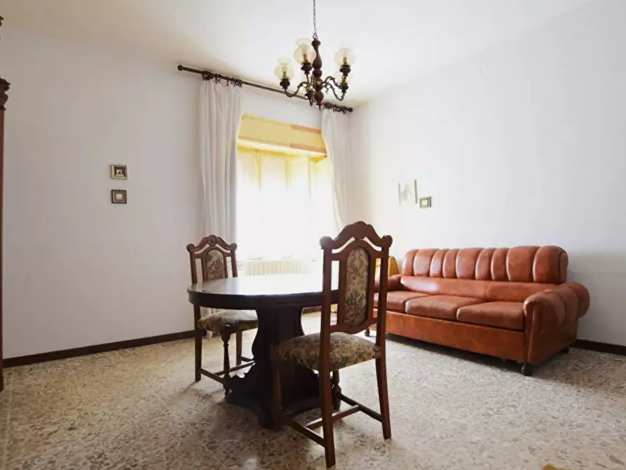 Immagine 3 di Appartamento in vendita  in via Logudoro 7 a Ploaghe