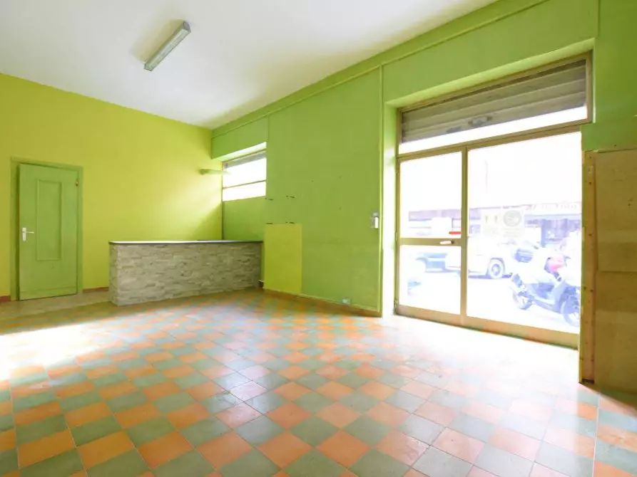 Immagine 10 di Locale commerciale in vendita  in VIA STANIS MANCA 1 a Sassari