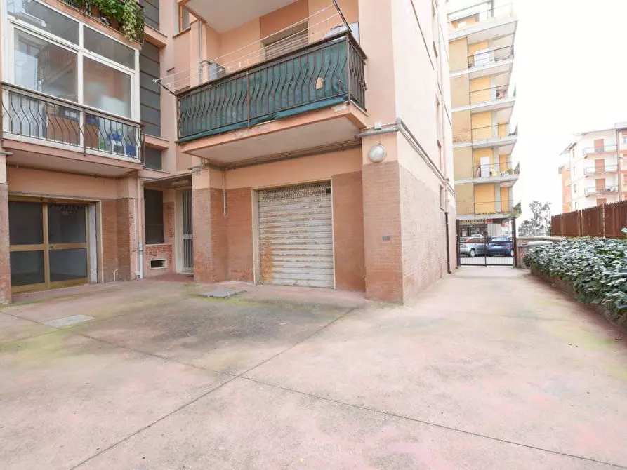 Immagine 20 di Locale commerciale in vendita  in VIA STANIS MANCA 1 a Sassari