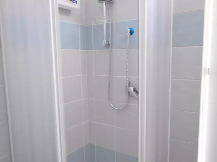 Immagine 13 di Camera in affitto  in via San Carlo 37/C a Sassari