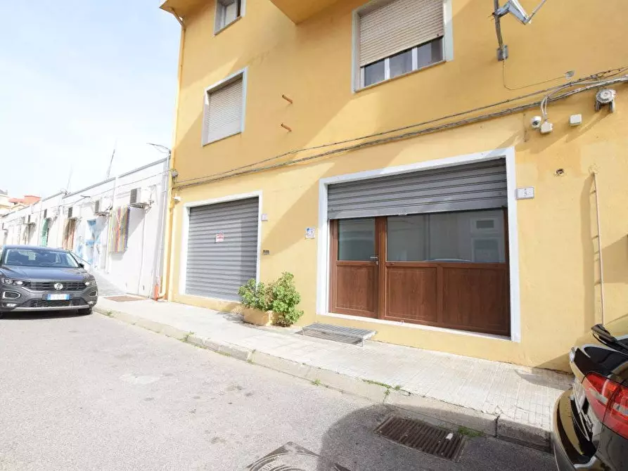 Immagine 8 di Locale commerciale in vendita  in VIA BIASI 5 a Nuoro