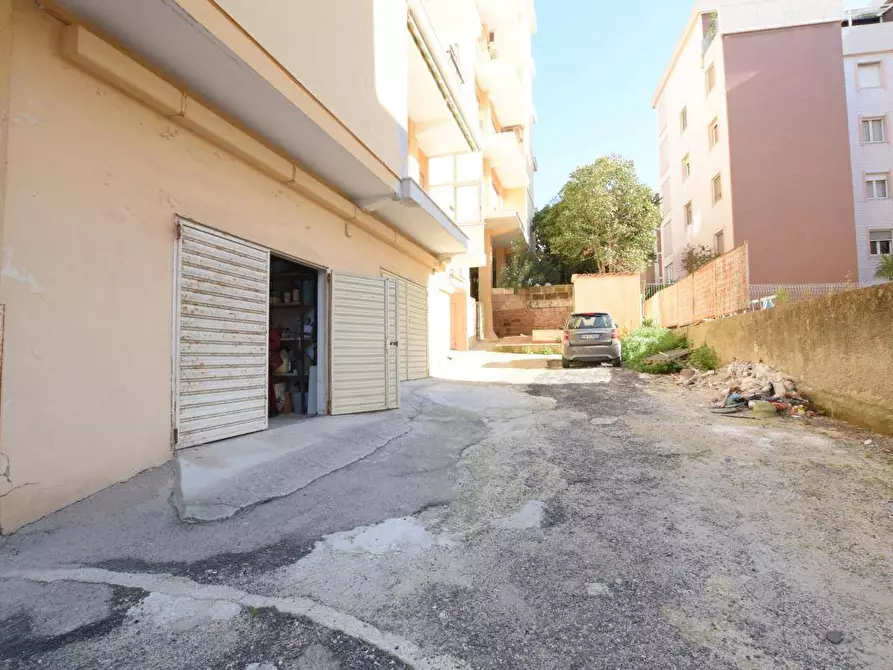 Immagine 28 di Attico in vendita  in Viale Mameli 67 a Sassari