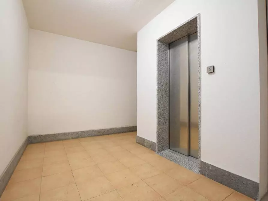 Immagine 10 di Box auto in vendita  in Via Millelire 11 a Sassari