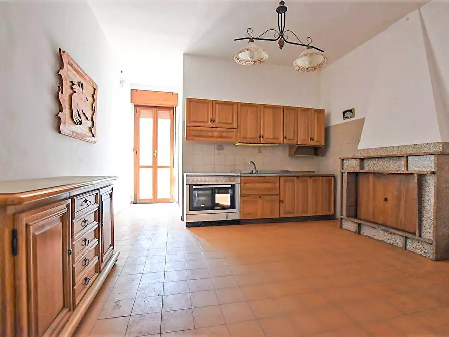 Immagine 5 di Casa indipendente in vendita  in VIA ROMA 184 a Sennori