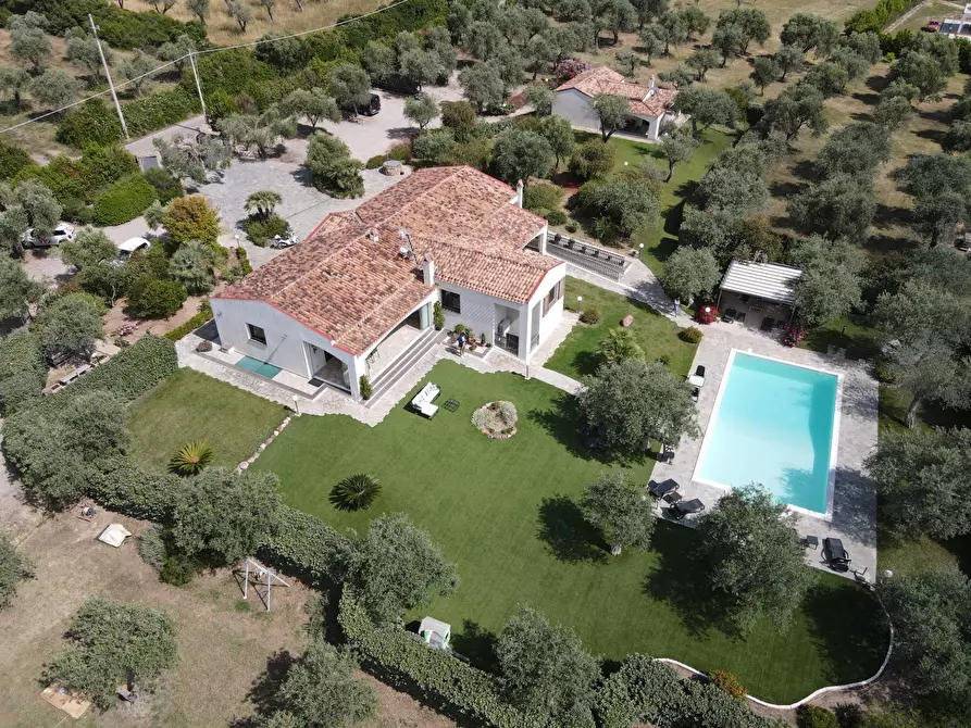 Immagine 1 di Villa in vendita  in Strada vicinale evangeletz 7 a Alghero