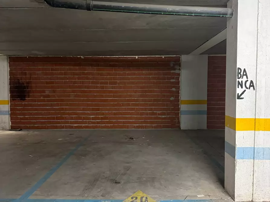 Immagine 3 di Box auto in vendita  in via Buccari 40 a Sassari