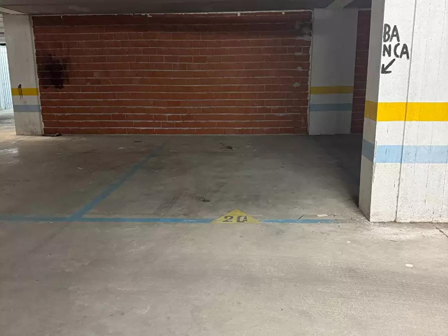 Immagine 7 di Box auto in vendita  in via Buccari 40 a Sassari