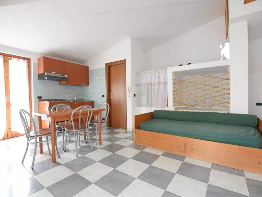 Immagine 1 di Casa indipendente in vendita  in Piazza Brundano 5 a Osilo