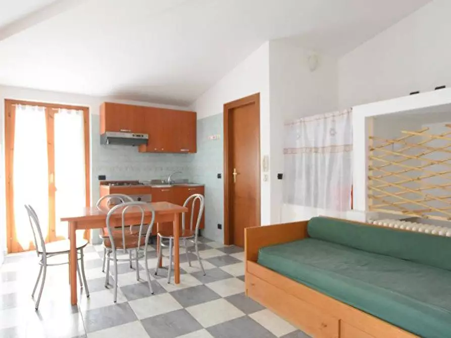 Immagine 3 di Casa indipendente in vendita  in Piazza Brundano 5 a Osilo