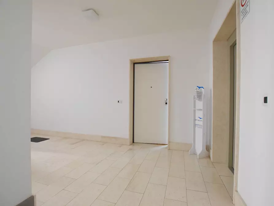 Immagine 21 di Appartamento in vendita  in Via Genova 2 a Sassari