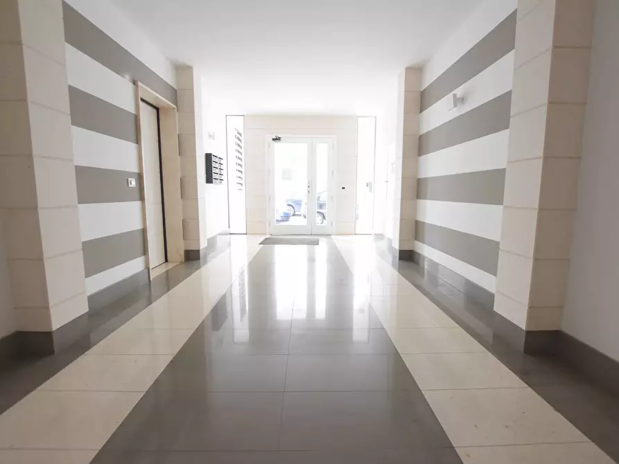 Immagine 22 di Appartamento in vendita  in Via Genova 2 a Sassari