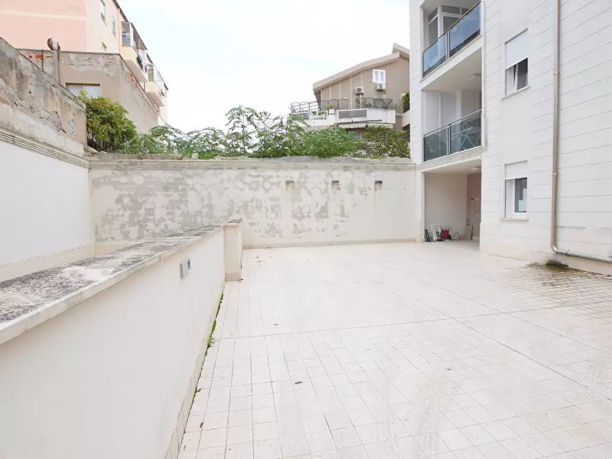 Immagine 31 di Appartamento in vendita  in Via Genova 2 a Sassari