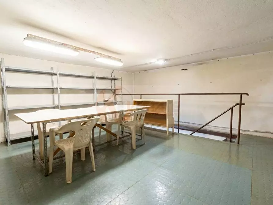 Immagine 14 di Attività commerciale in vendita  in via Principessa Maria 50 a Sassari