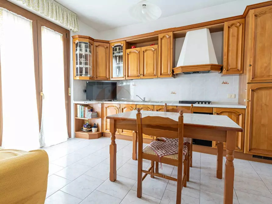 Immagine 14 di Appartamento in vendita  in via Luna e Sole 17 a Sassari