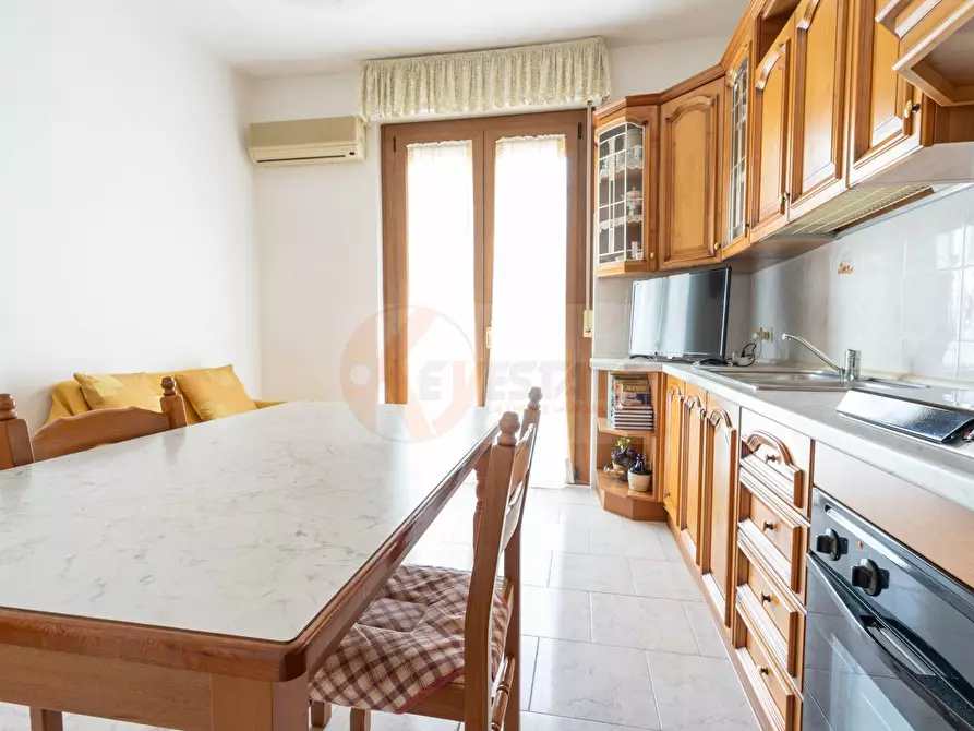 Immagine 15 di Appartamento in vendita  in via Luna e Sole 17 a Sassari