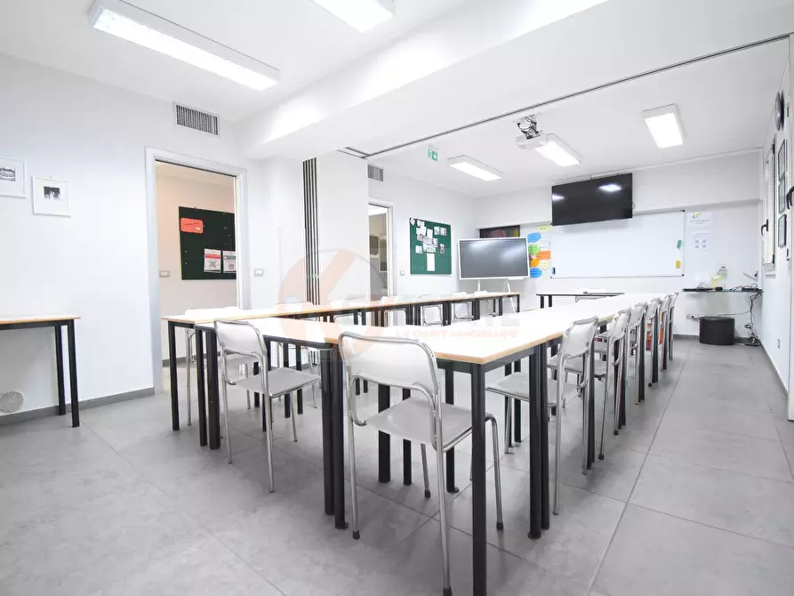 Immagine 5 di Locale commerciale in vendita  in via principe di Piemonte 3 a Sassari