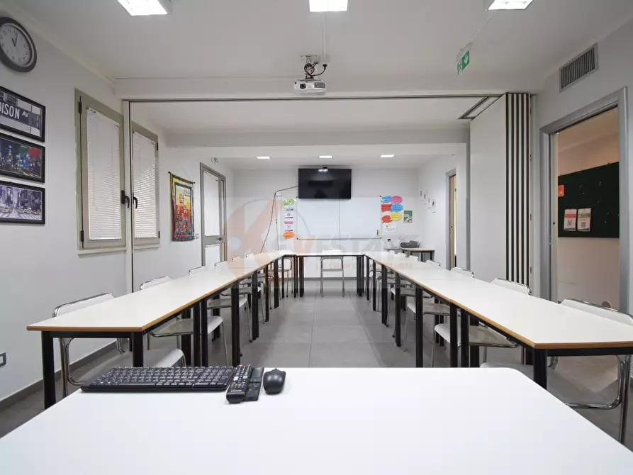 Immagine 1 di Locale commerciale in vendita  in via principe di Piemonte 3 a Sassari