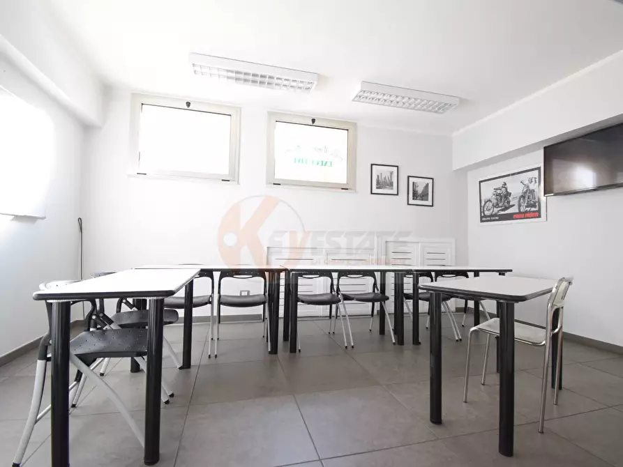 Immagine 7 di Locale commerciale in vendita  in via principe di Piemonte 3 a Sassari