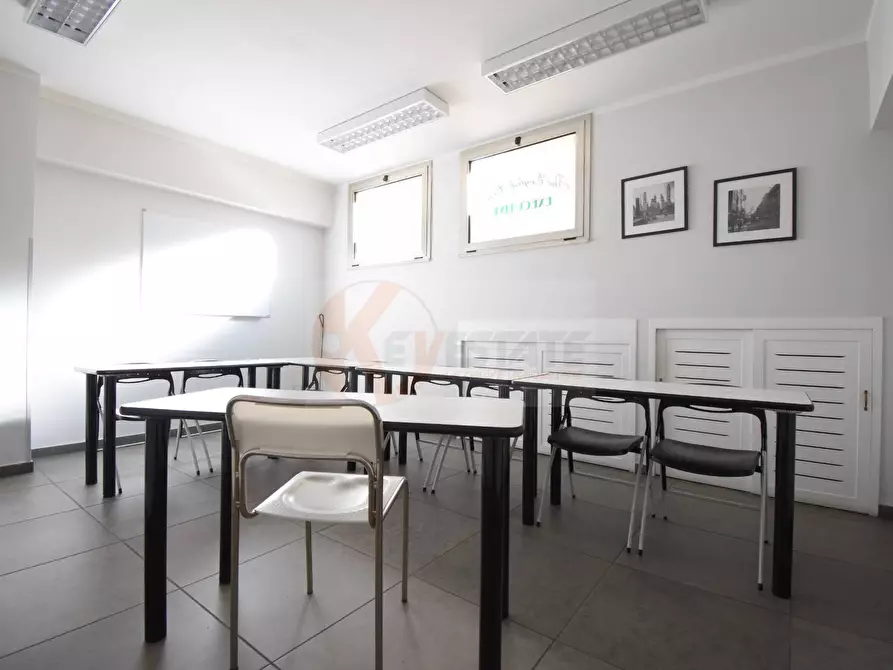 Immagine 10 di Locale commerciale in vendita  in via principe di Piemonte 3 a Sassari