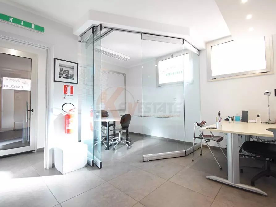 Immagine 17 di Locale commerciale in vendita  in via principe di Piemonte 3 a Sassari