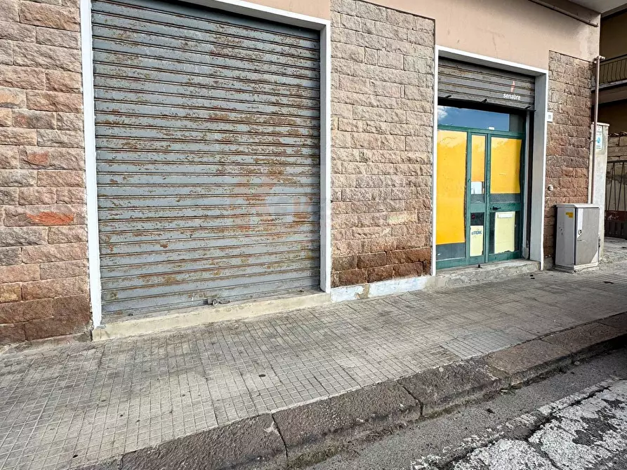 locale commerciale in vendita a Sassari