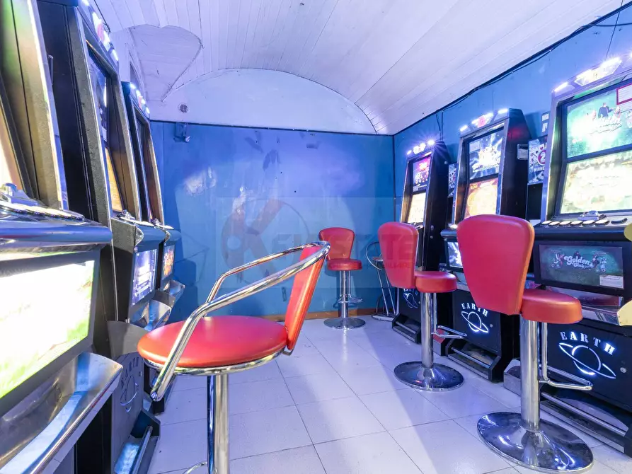 Immagine 5 di Locale commerciale in vendita  in via Rosello 13 a Sassari