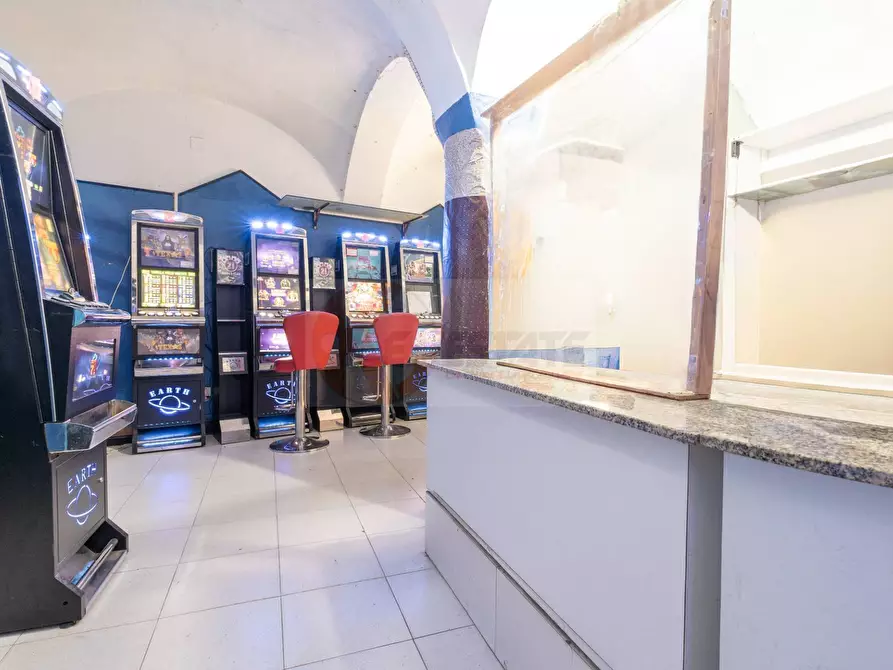 Immagine 8 di Locale commerciale in vendita  in via Rosello 13 a Sassari