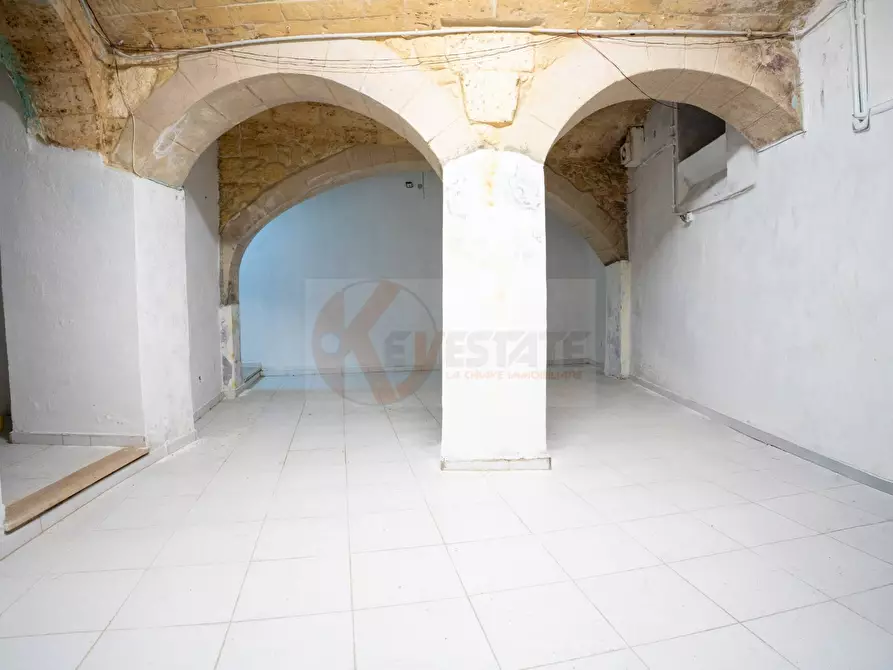 Immagine 16 di Locale commerciale in vendita  in via Rosello 13 a Sassari