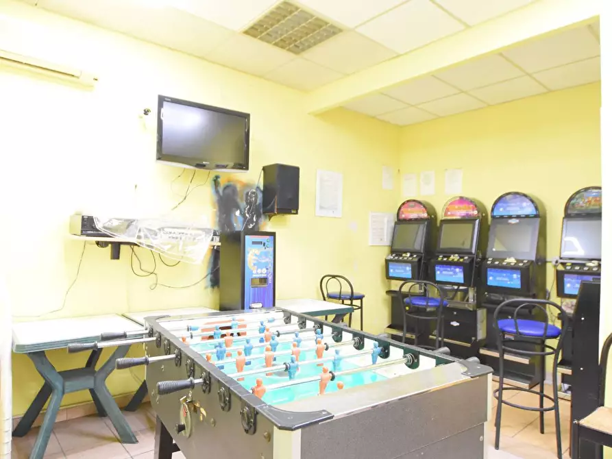 Immagine 8 di Locale commerciale in vendita  in via domenico millelire 57 a Sassari