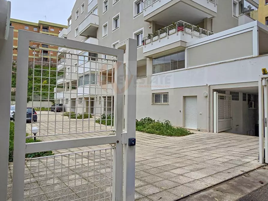 Immagine 47 di Appartamento in vendita  in via Matta 2/r a Sassari