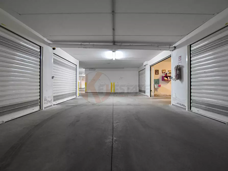 Immagine 44 di Appartamento in vendita  in via Matta 2/r a Sassari