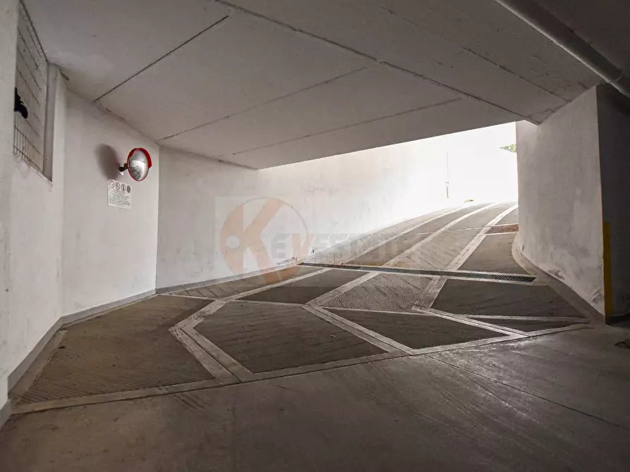 Immagine 45 di Appartamento in vendita  in via Matta 2/r a Sassari