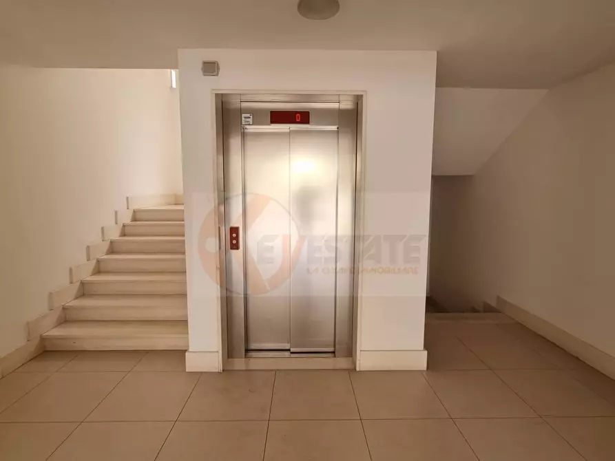 Immagine 38 di Appartamento in vendita  in via Matta 2/r a Sassari