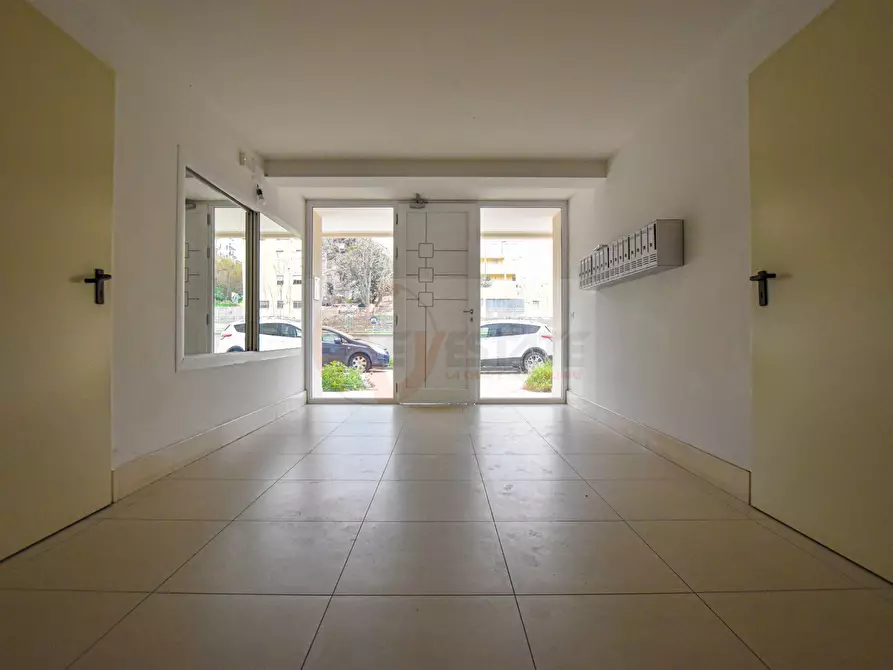 Immagine 39 di Appartamento in vendita  in via Matta 2/r a Sassari