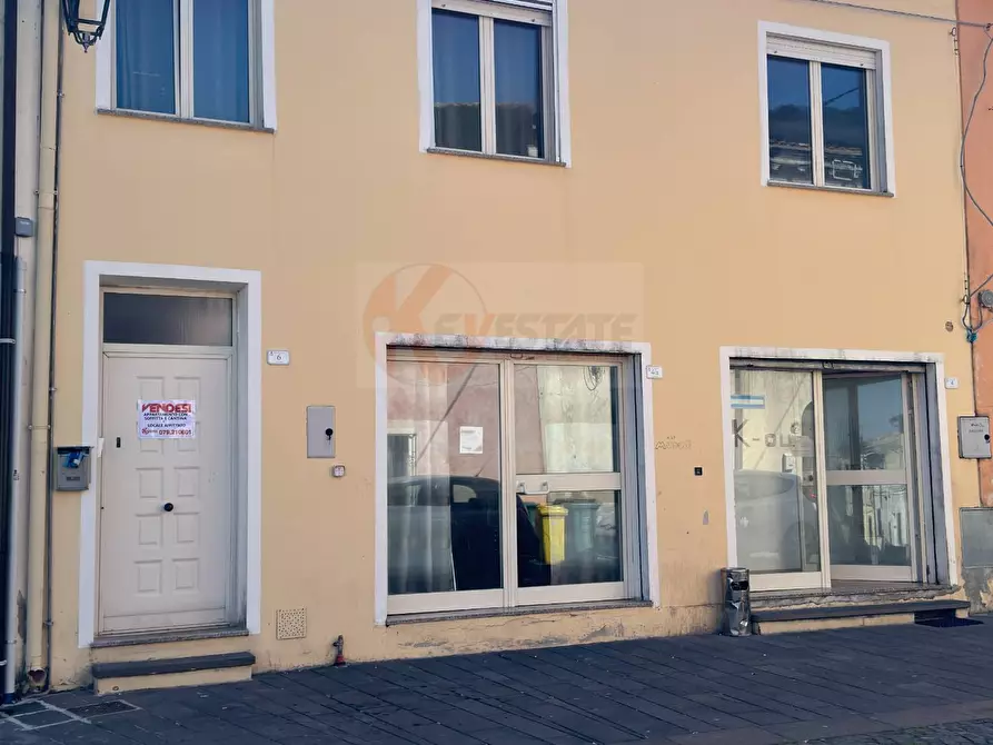 Immagine 1 di Casa indipendente in vendita  in via Roma 6 a Badesi