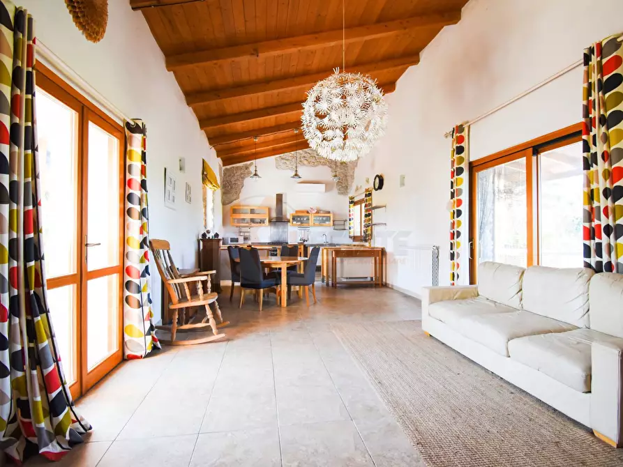 Immagine 11 di Villa in vendita  in LOC. SANTU PEDRU a Chiaramonti