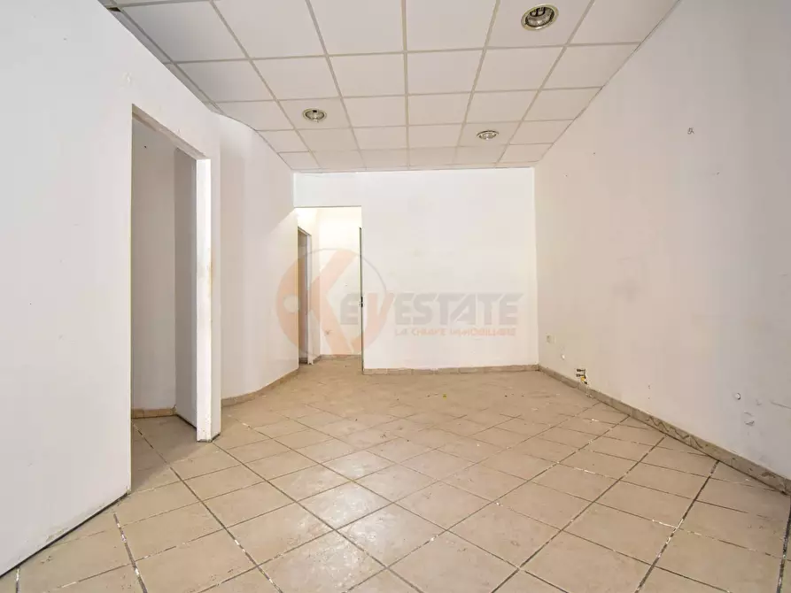 Immagine 7 di Locale commerciale in vendita  in via Galileo Galilei 41 a Sassari
