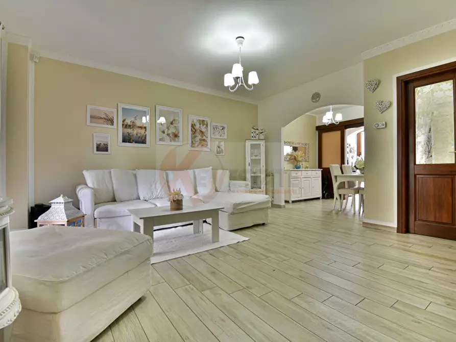 Immagine 6 di Villetta a schiera in vendita  in Via Donizetti 32 a Olbia