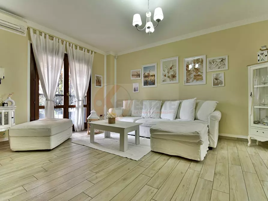 Immagine 5 di Villetta a schiera in vendita  in Via Donizetti 32 a Olbia