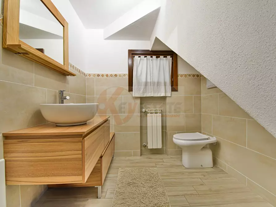 Immagine 16 di Villetta a schiera in vendita  in Via Donizetti 32 a Olbia