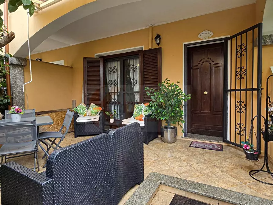 Immagine 2 di Villetta a schiera in vendita  in Via Donizetti 32 a Olbia