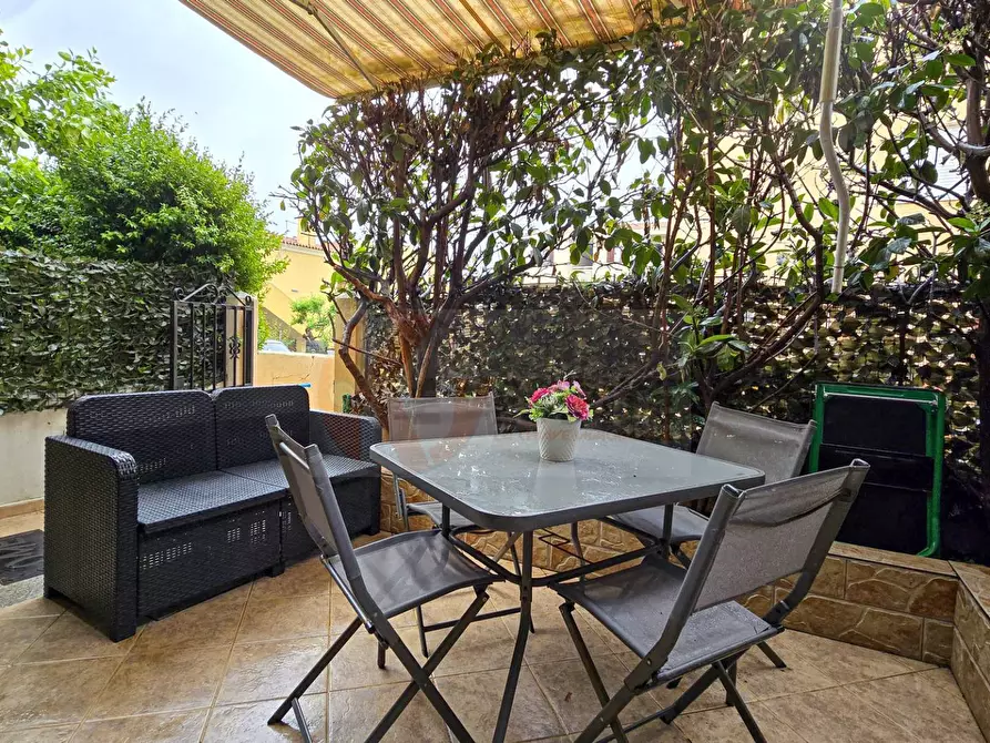 Immagine 3 di Villetta a schiera in vendita  in Via Donizetti 32 a Olbia