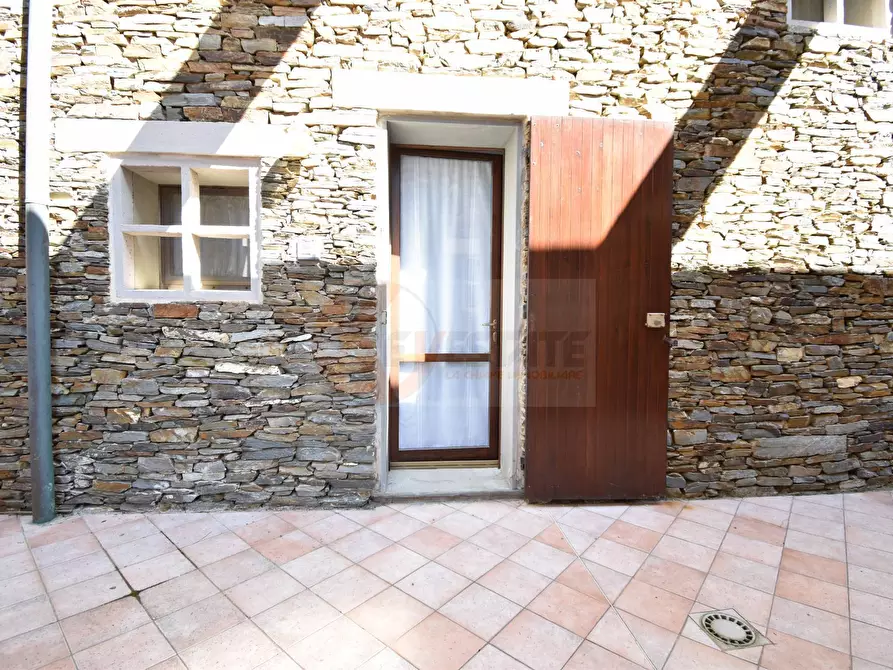 Immagine 32 di Appartamento in vendita  in via Carru e Frau 23 a Banari