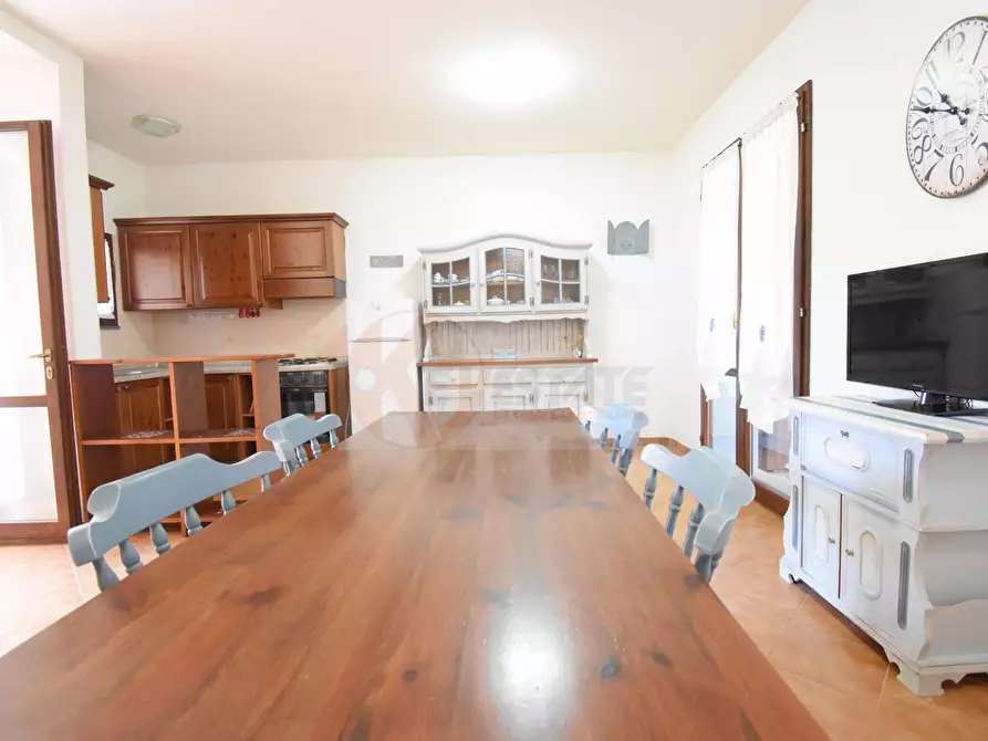 Immagine 11 di Appartamento in vendita  in via Carru e Frau 23 a Banari