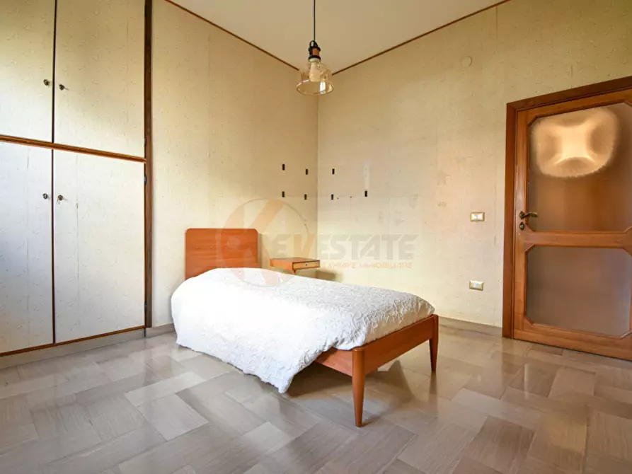 Immagine 19 di Appartamento in vendita  in via Barzini 4 a Sassari